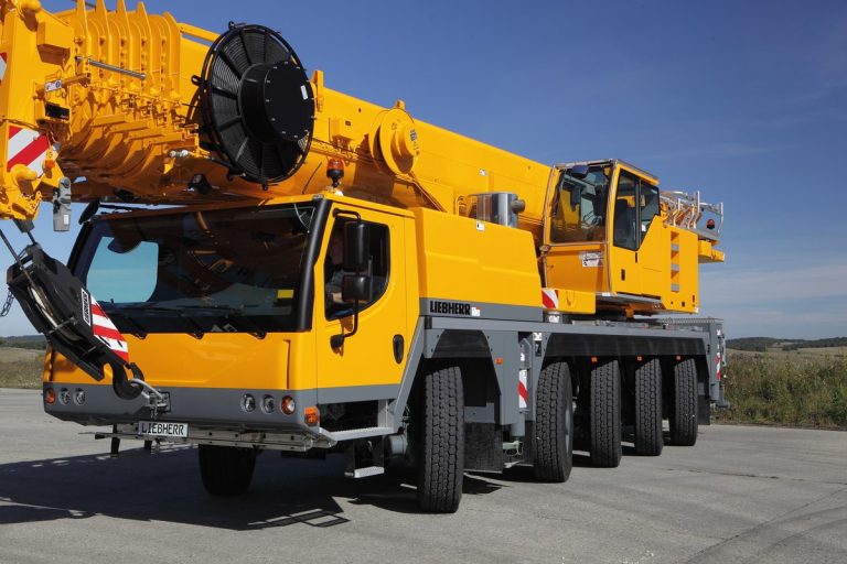 Автокран Liebherr 100т