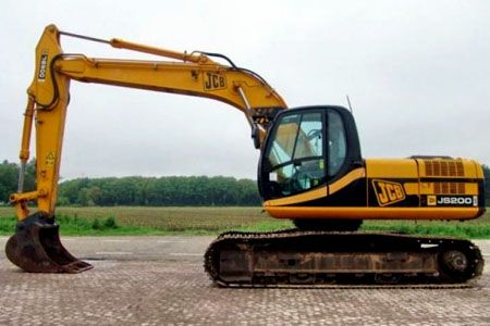 JCB JS 200